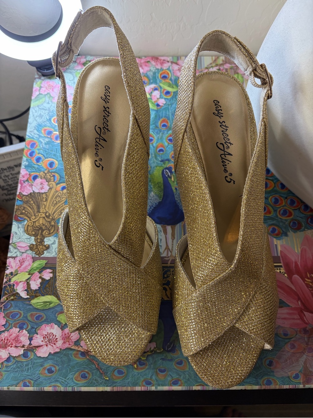 Easy Street Christy Gold Glitter Peep Toe Slingback Heels Size 9.5